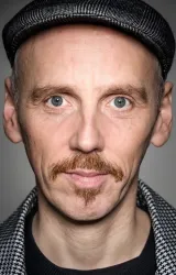 Юэн Бремнер